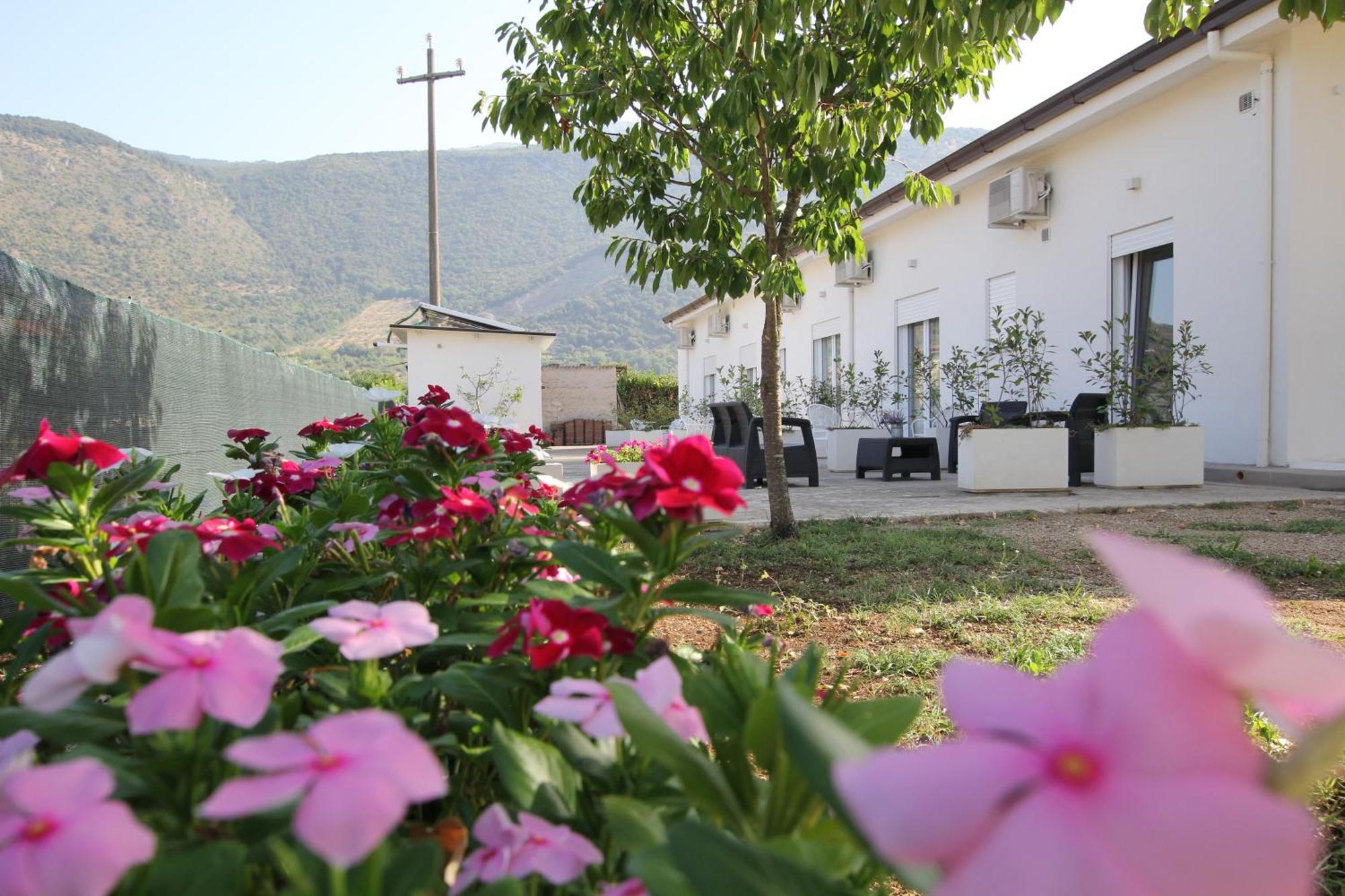 Villa Capodacqua Castrocielo ภายนอก รูปภาพ