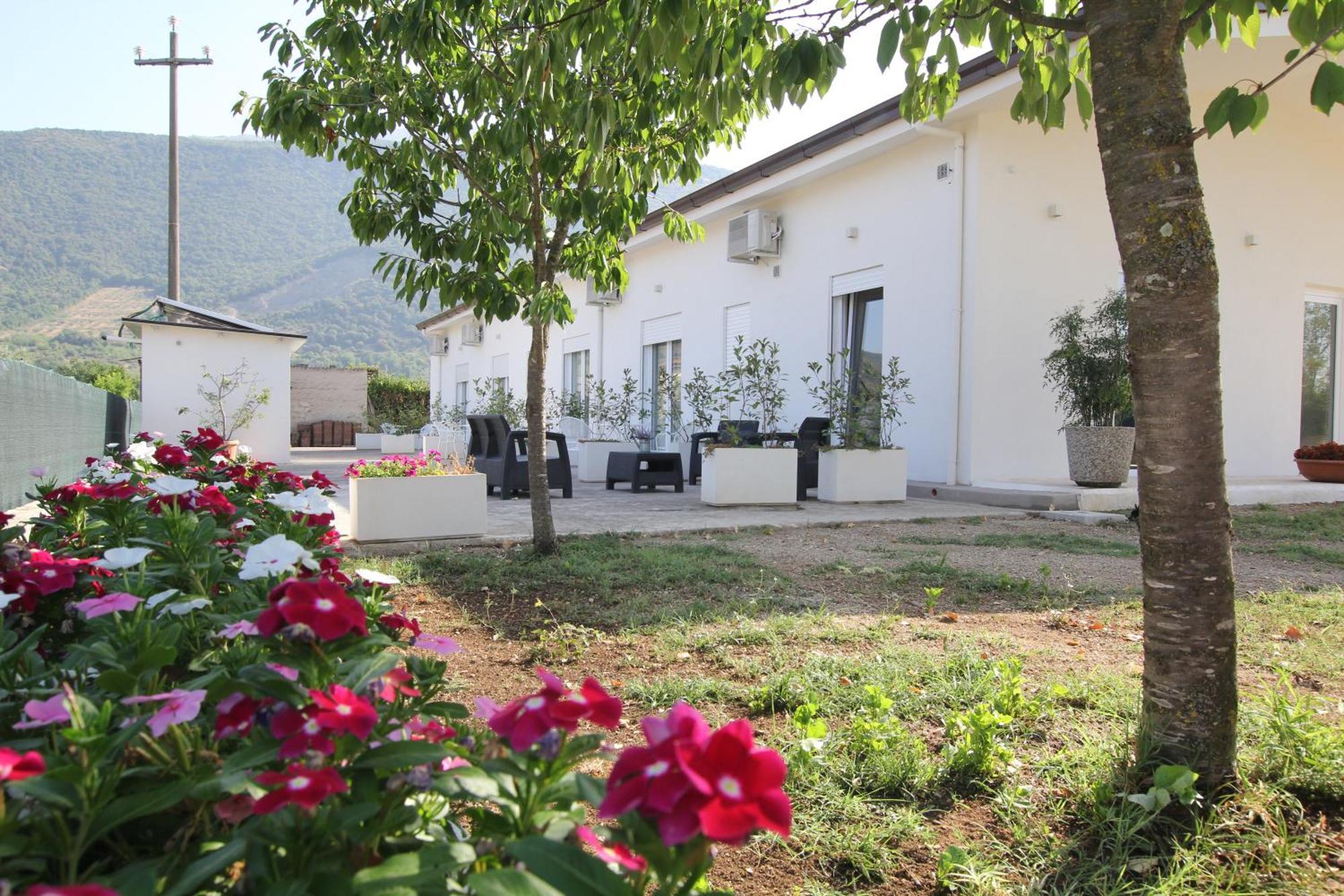 Villa Capodacqua Castrocielo ภายนอก รูปภาพ
