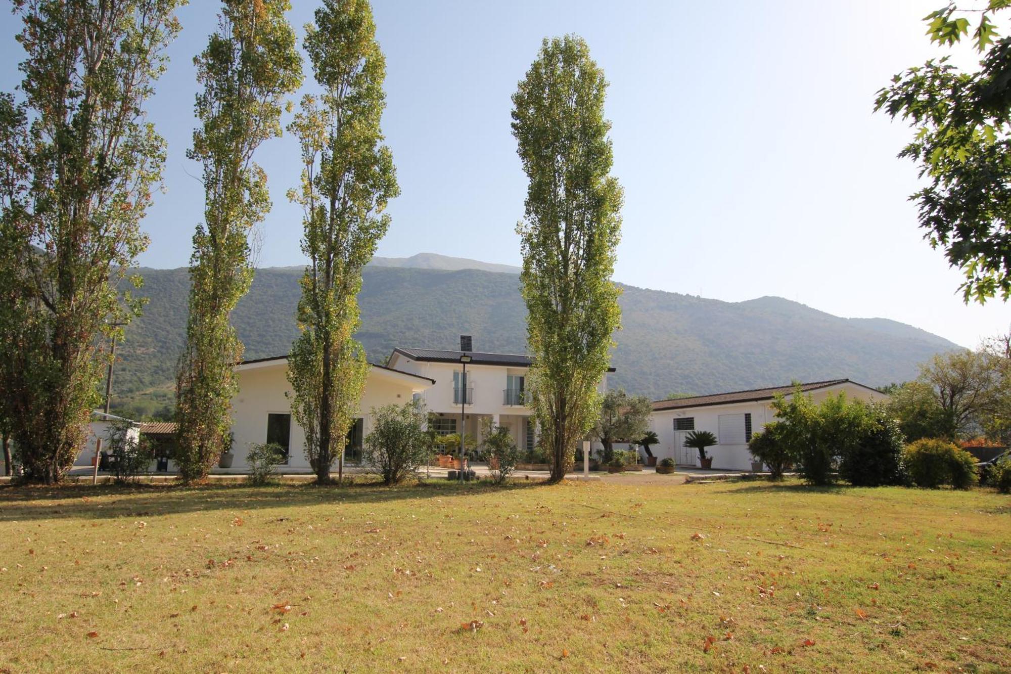 Villa Capodacqua Castrocielo ภายนอก รูปภาพ