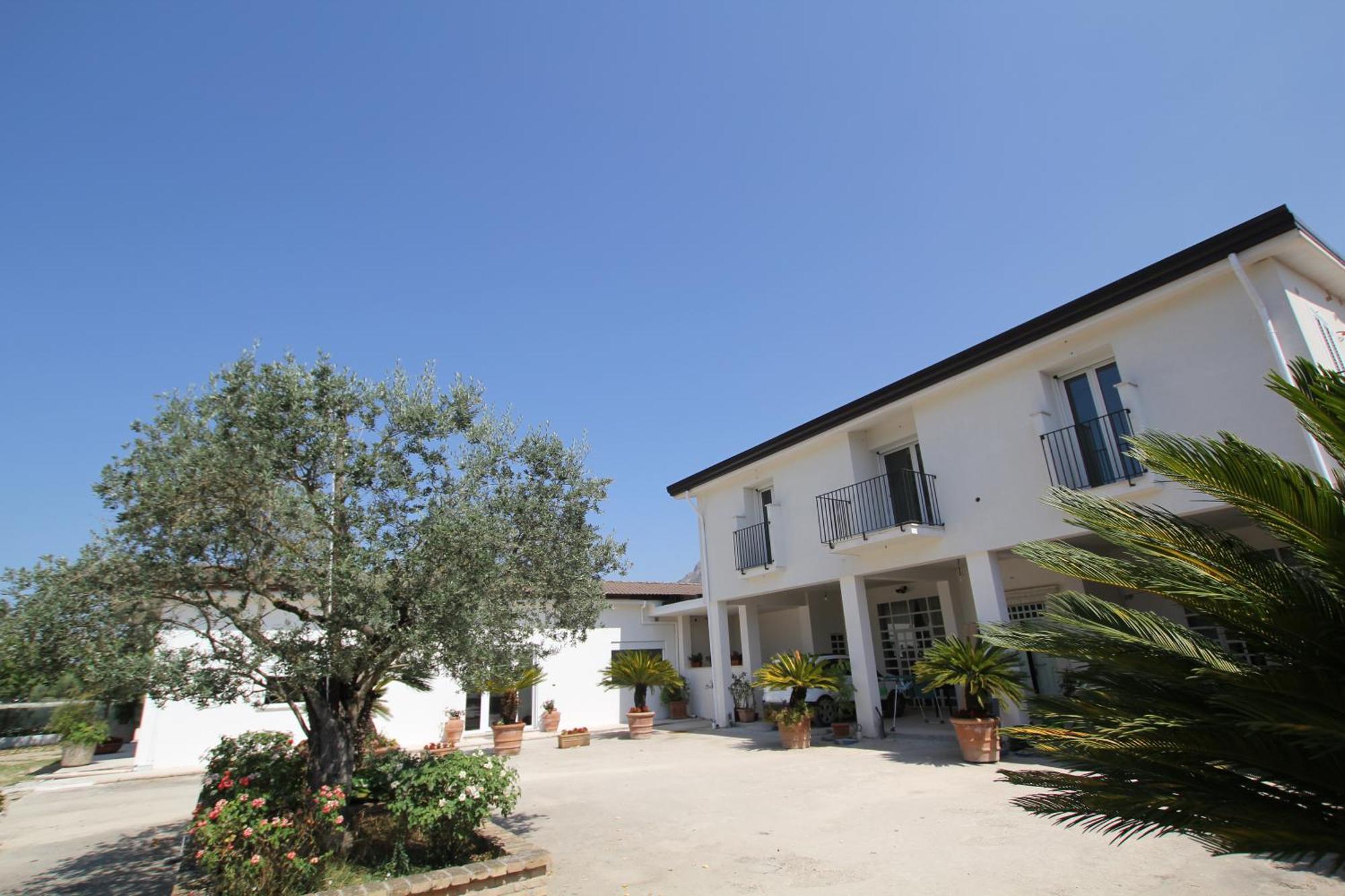Villa Capodacqua Castrocielo ภายนอก รูปภาพ